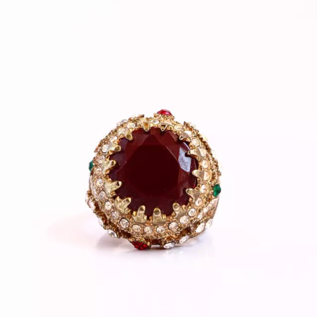 Queen Red Stone Ring