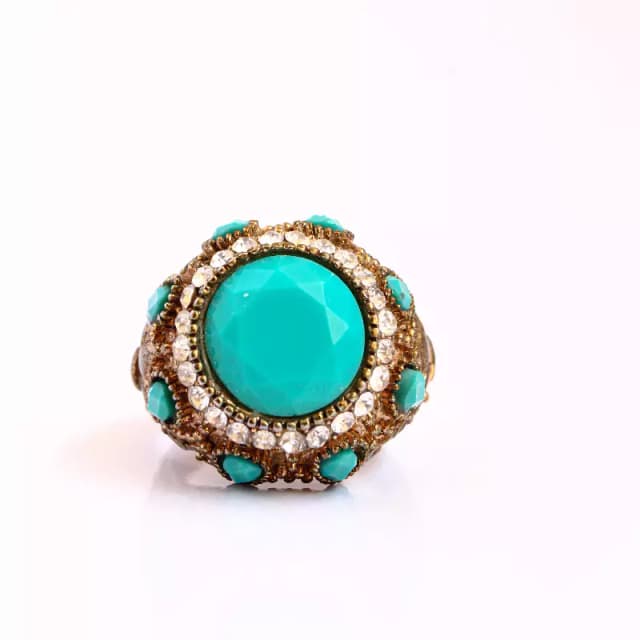 Mesmerizing Green Stone Ring
