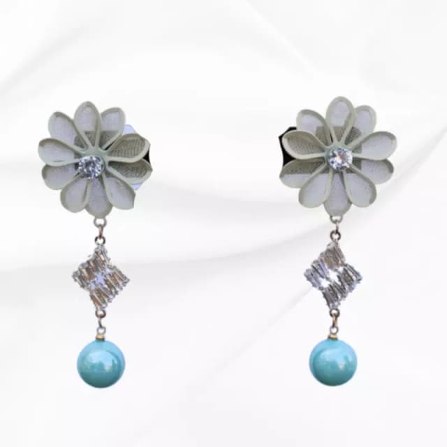 Flower and Pearl Style Top Earings